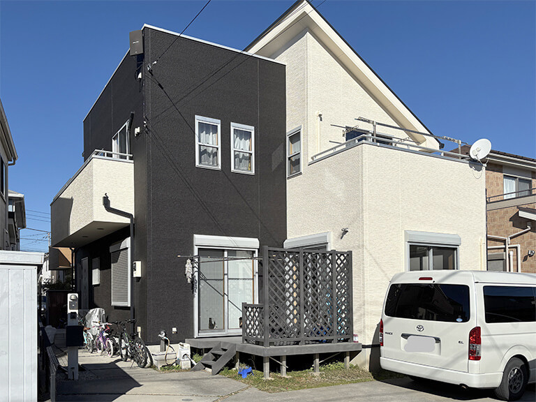 大人気エリア吉川美南！駅近徒歩8分・南道路45坪の広々住宅 物件写真 1